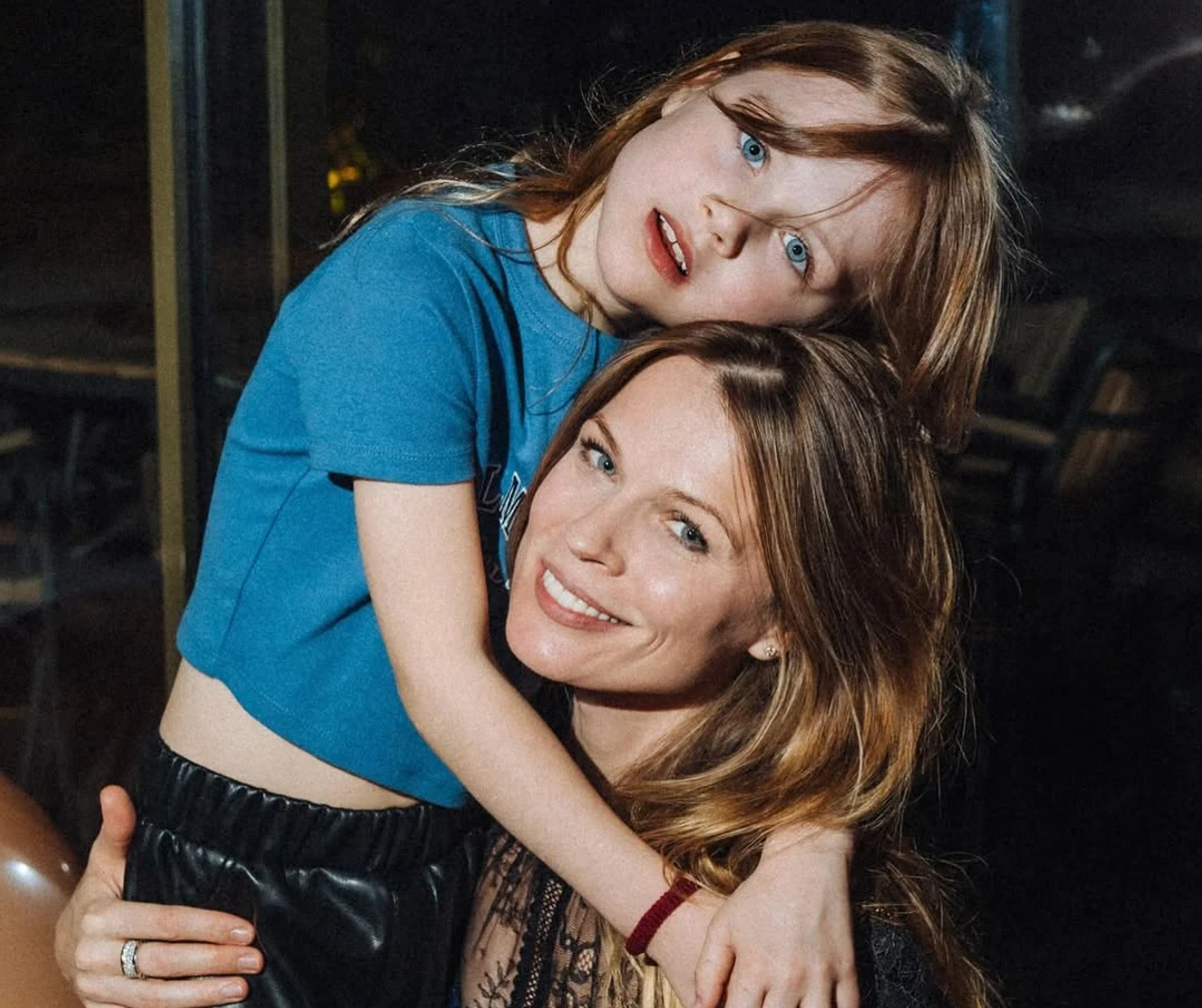 Ольга Фреймут зі своєю донечкою