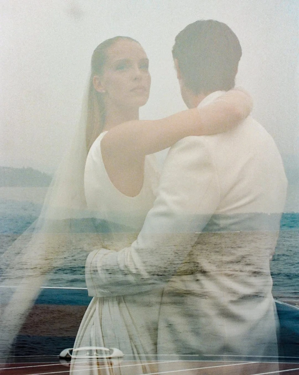 Син Шварценеггера вперше показав фото з весілля