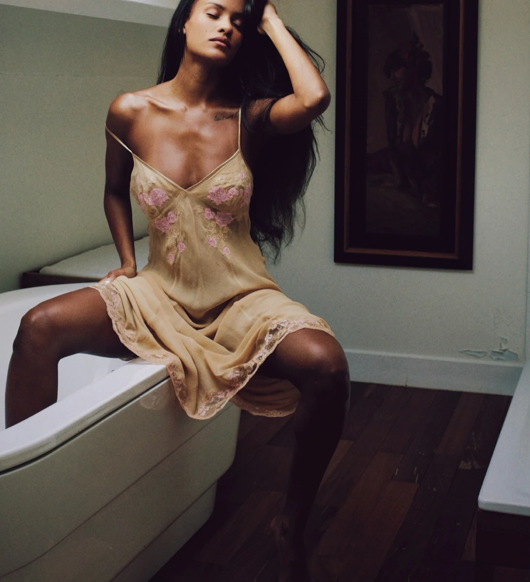 Дівчина Венсана Касселя Нара Баптіста