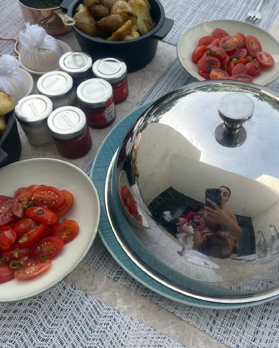 А ще вона часто постить фото їжі в своєму блозі 