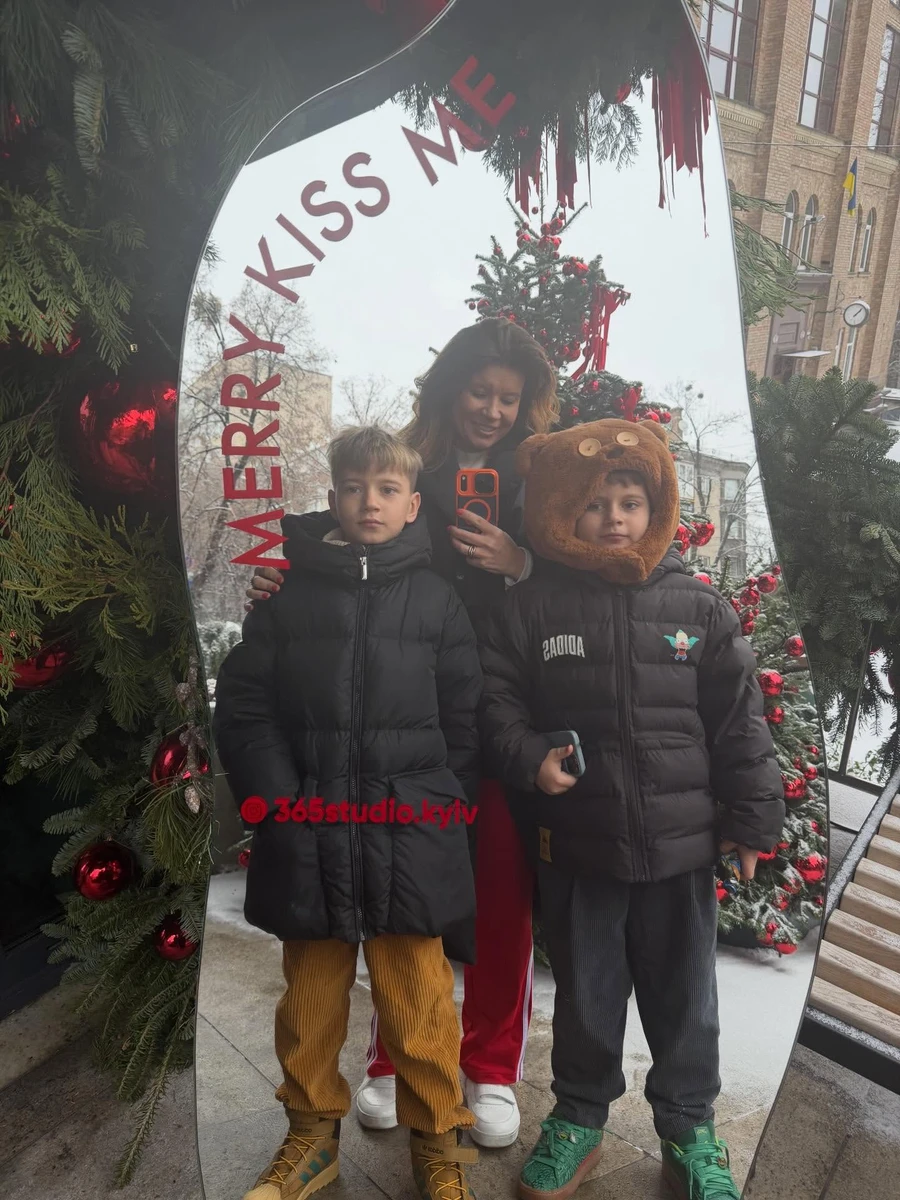 Дружина і сини Монатіка