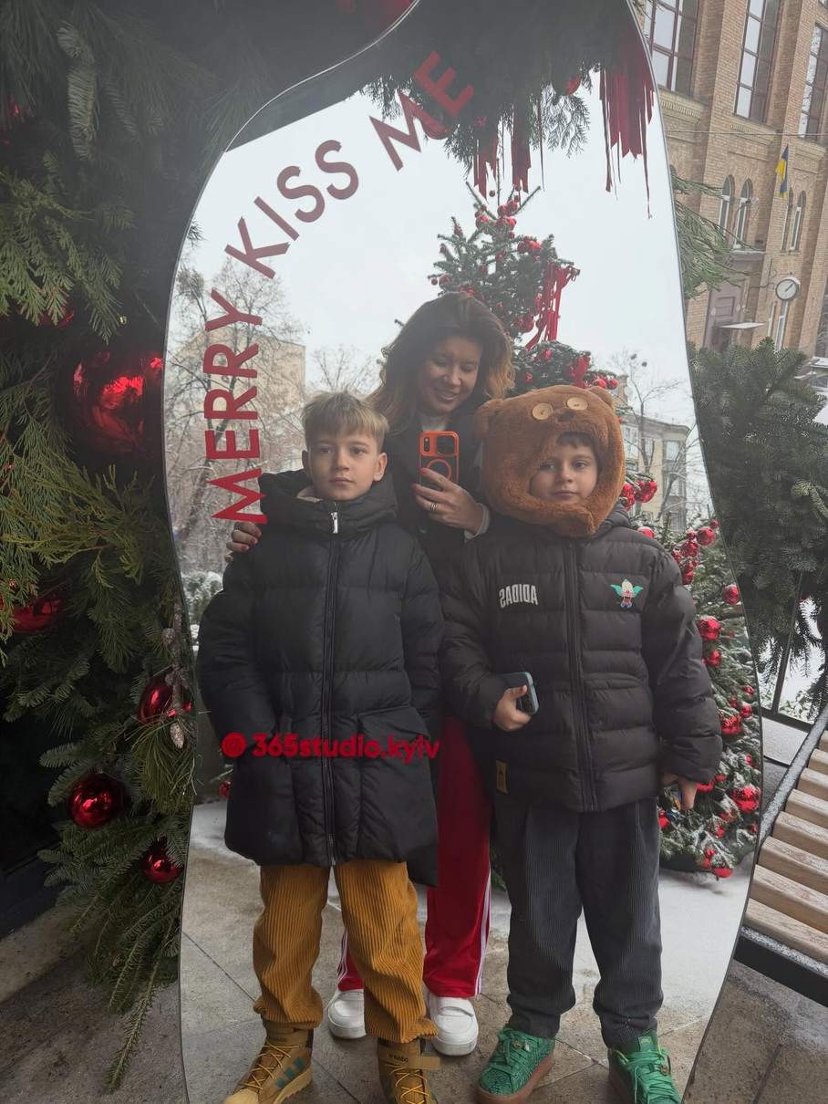 Дружина і сини Монатіка