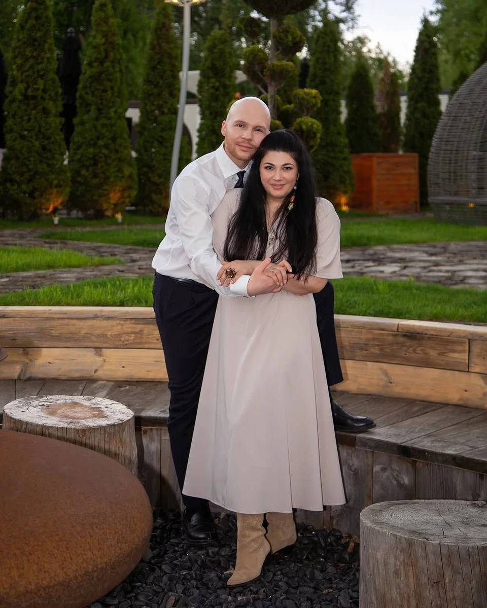 Влад Дарвін і його дружина