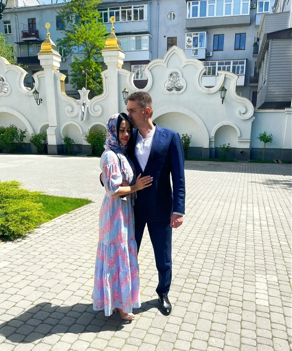 Кирило Буданов зі своєю дружиною на фото