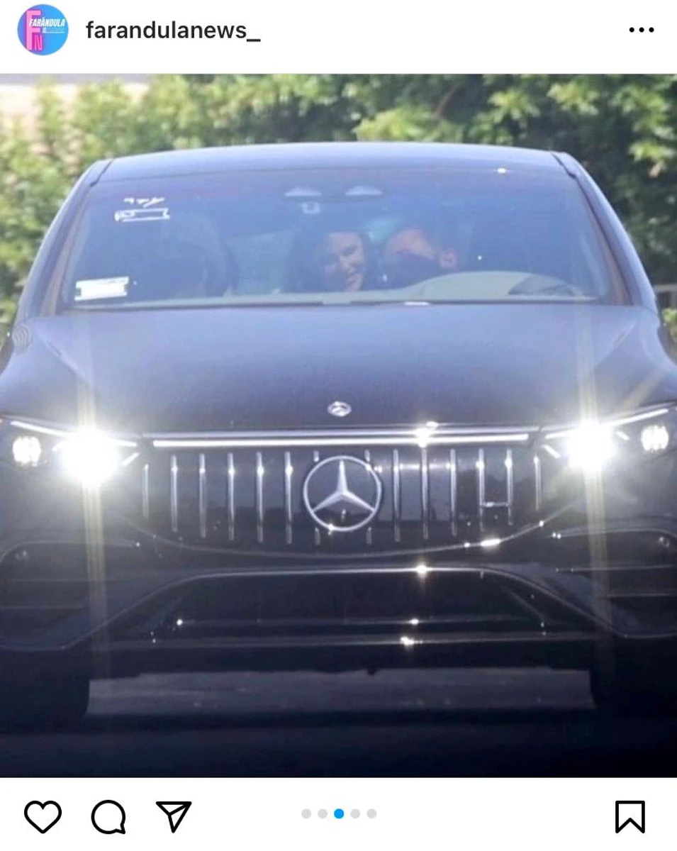 Колишні потрапили в об'єктив папараці