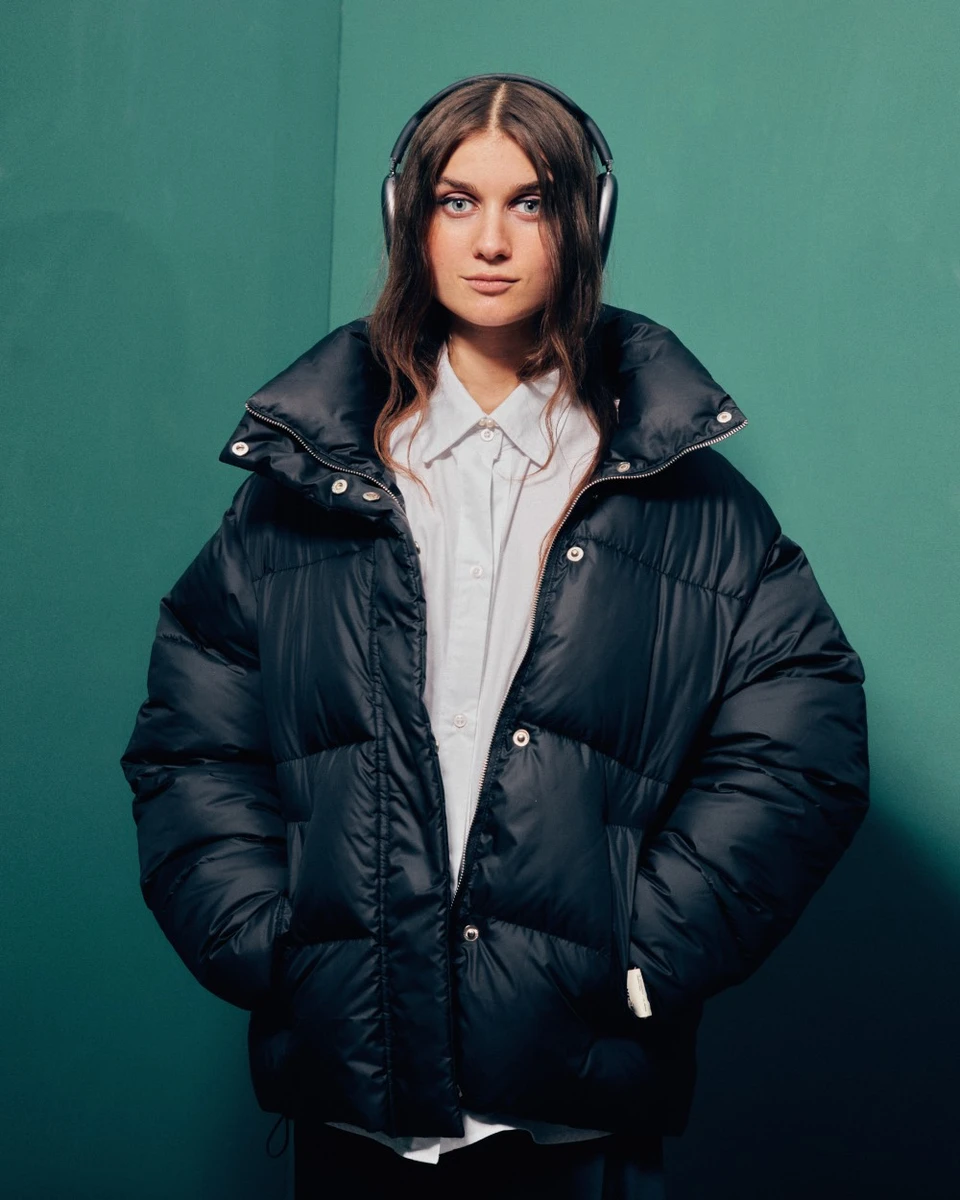 І навіть куртка-пуховик