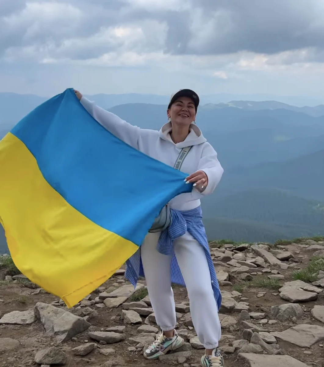 Анна Саліванчук зазнімкувалася на вершині Говерли