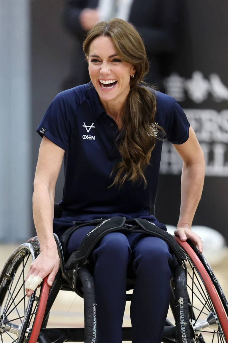 Міддлтон, як і її товариші по команді, грала сидячи на візку