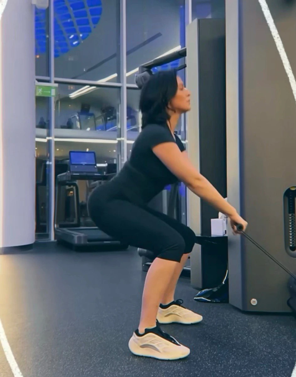 Артистка показала роботу над сідницями