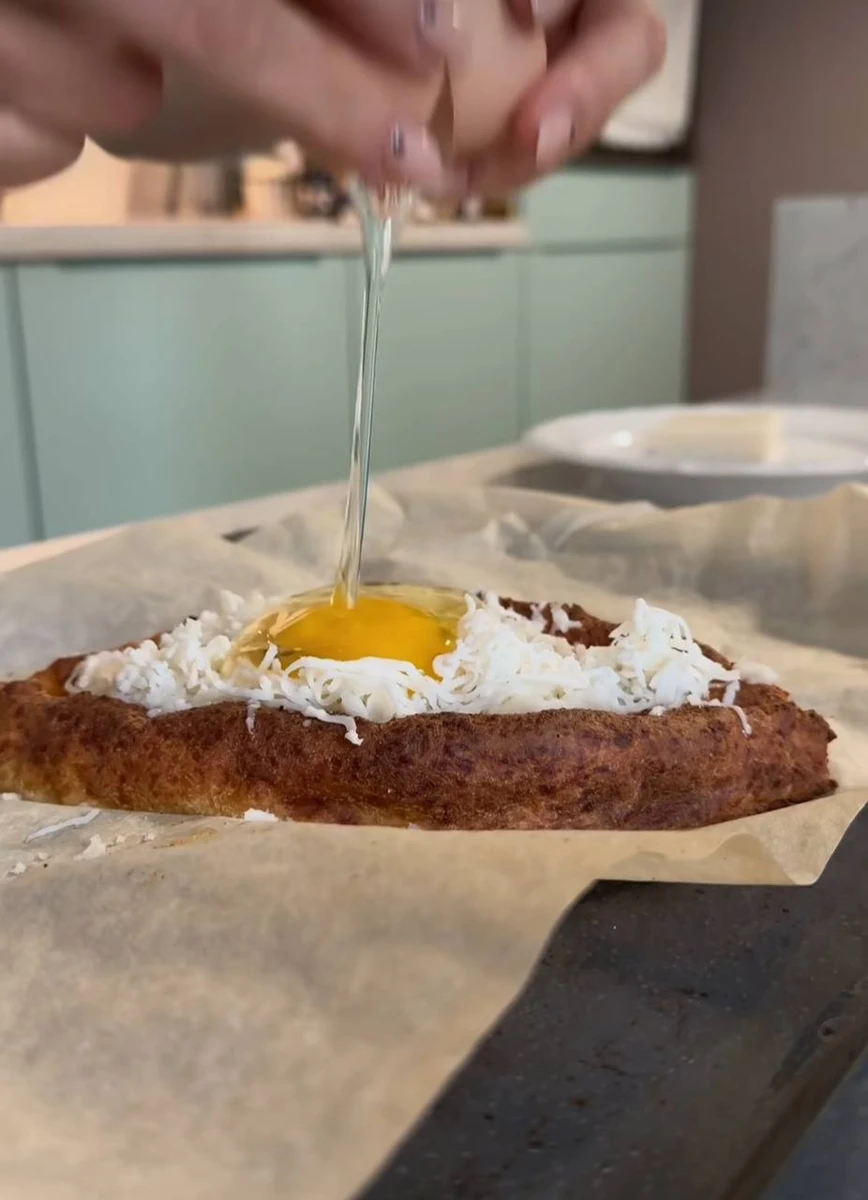 Намагаємося врятувати ситуацію великою кількістю сиру