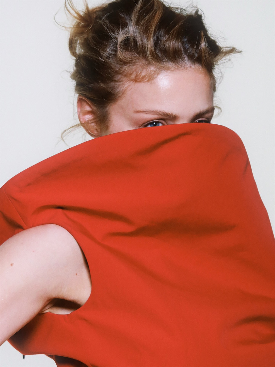 Яка зручна сукня і багатофункціональна сукня 