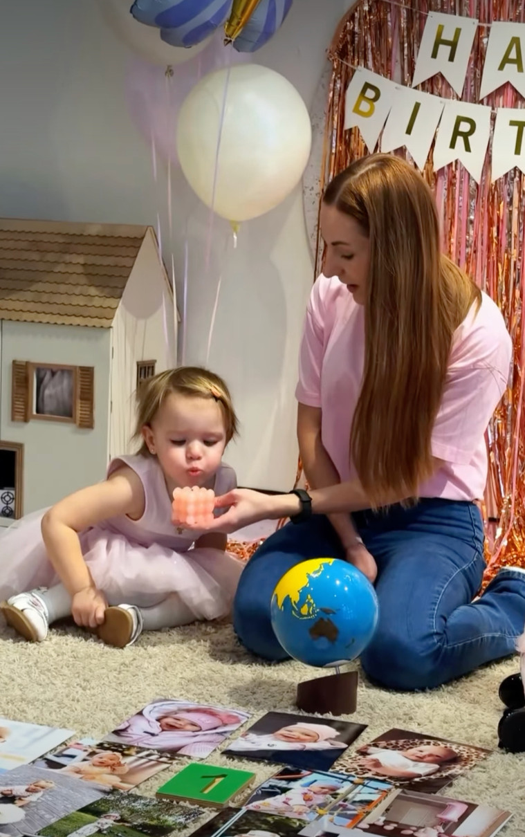 Олександр Усик з дружиною показали яскраве свято для дочки