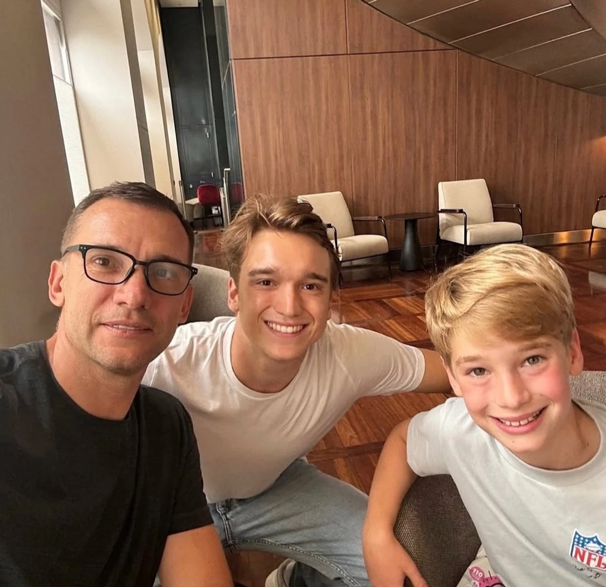 Андрій Шевченко показався зі своїми синами