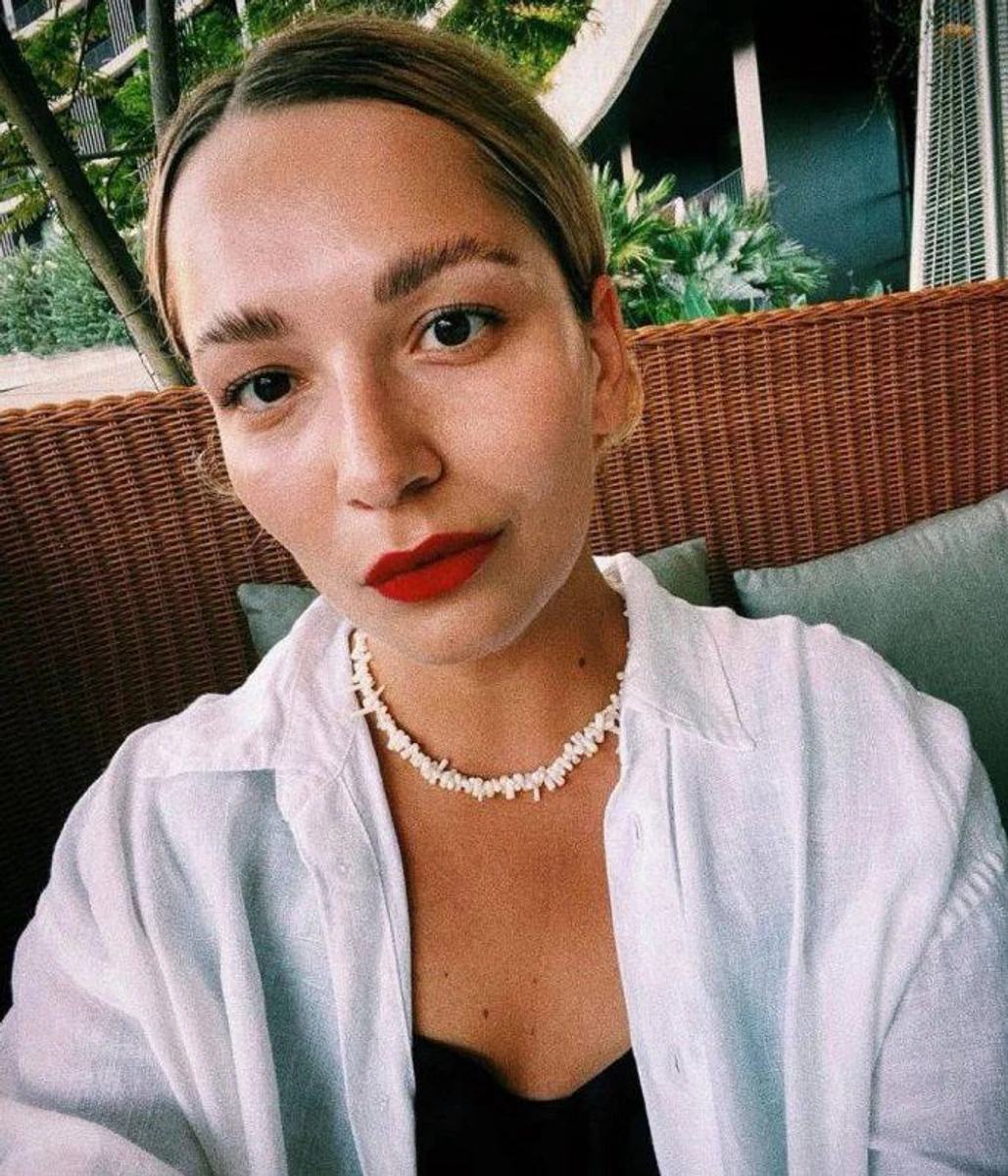 На знімку старша дочка Мозгової Зоя