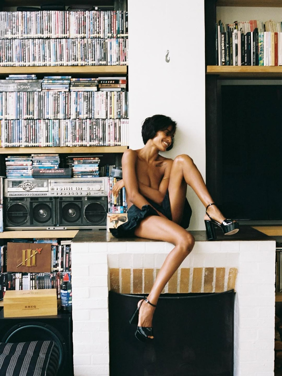 Нара Баптіста показала нові фото