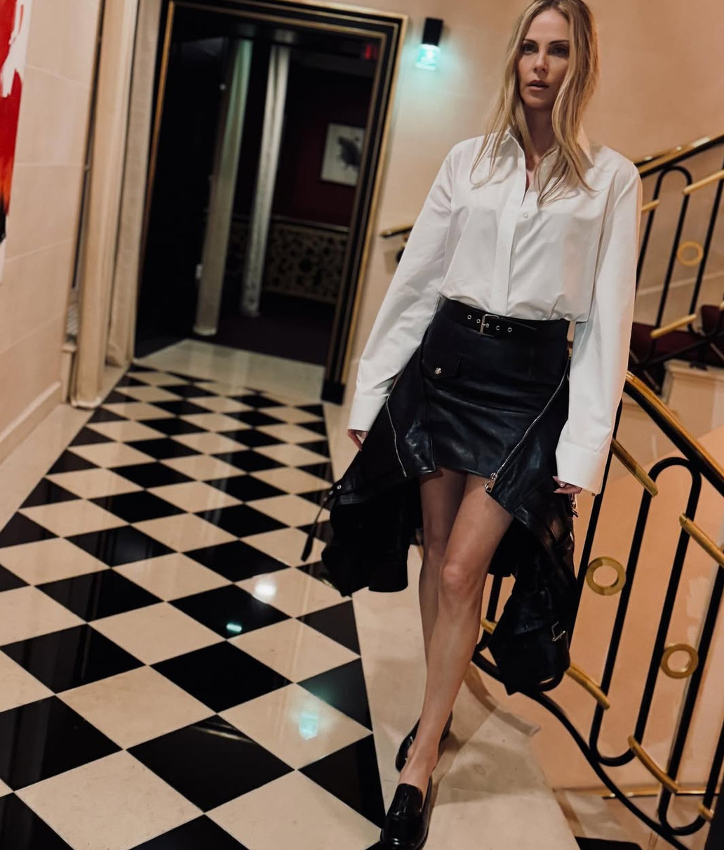 Шарліз Терон наробила нових фото