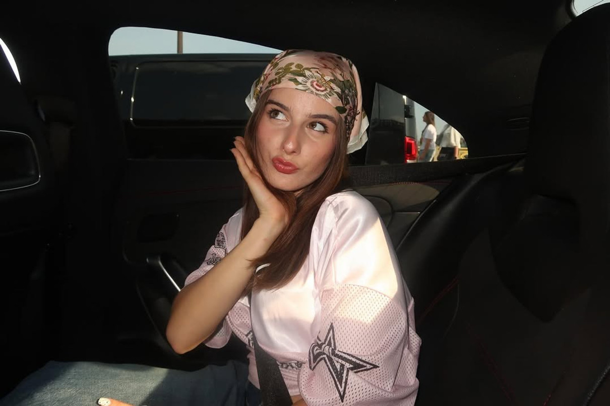 Дочка Алана Бадоєва Лоліта