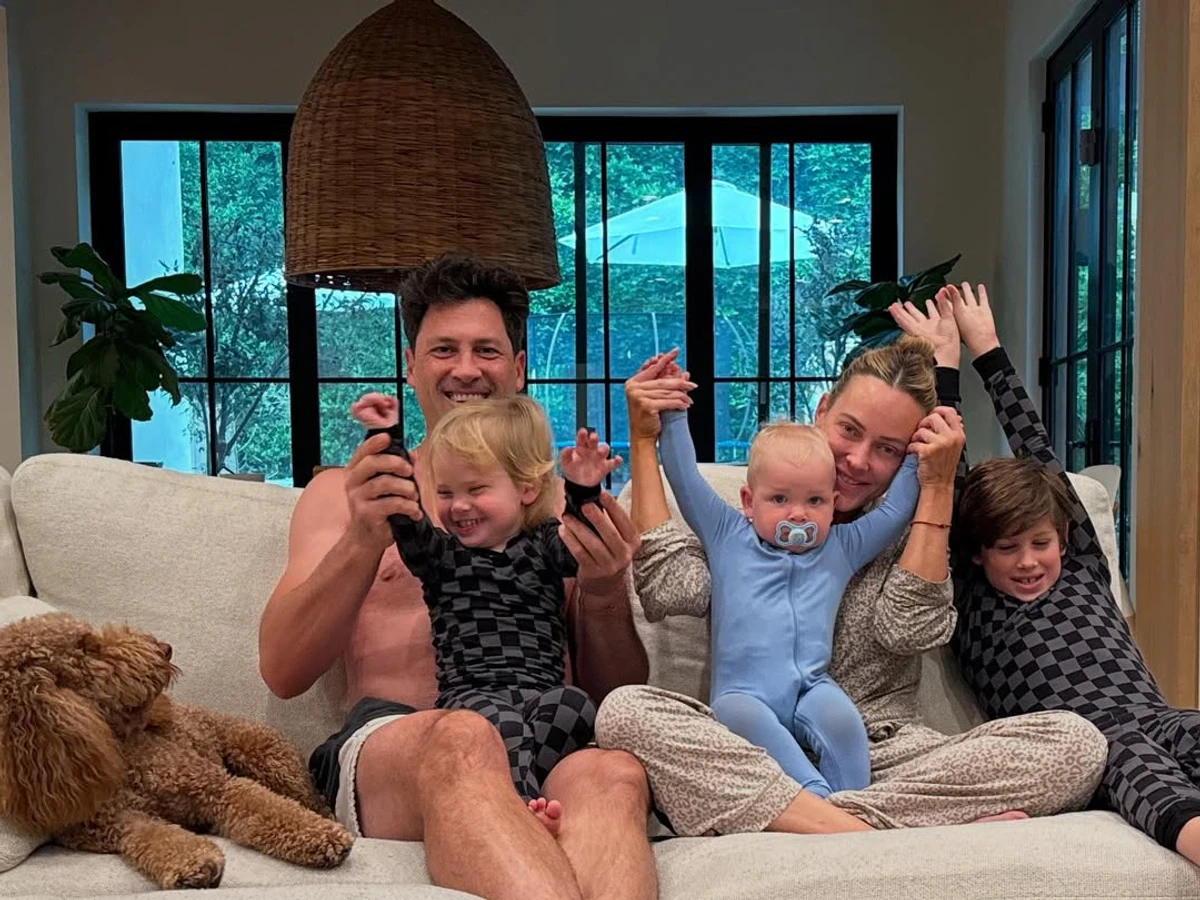 Макс Чмерковський привітав дружину з 39-річчям милими фото