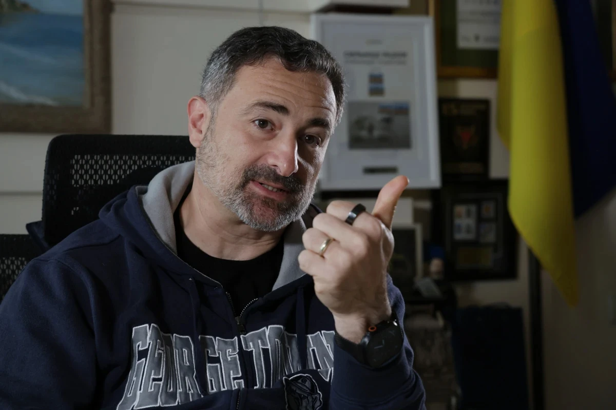 Керівник Укрпошти Смілянський пояснив, чому його діти та дружина живуть в США