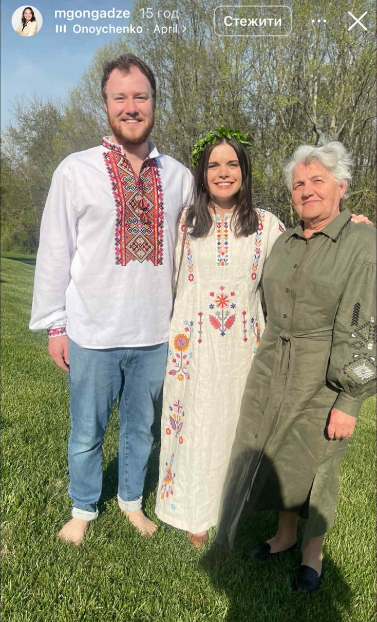 Нана з бабусею Ольгою Михайлівною
