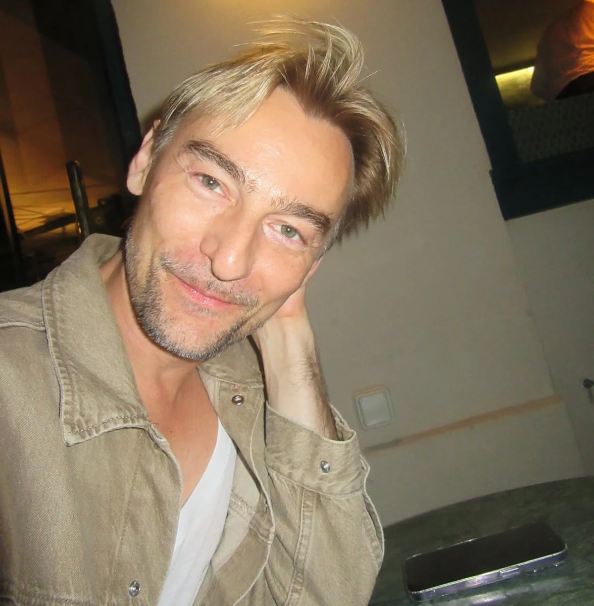 Алан Бадоєв показався у Парижі з 20-річною дочкою