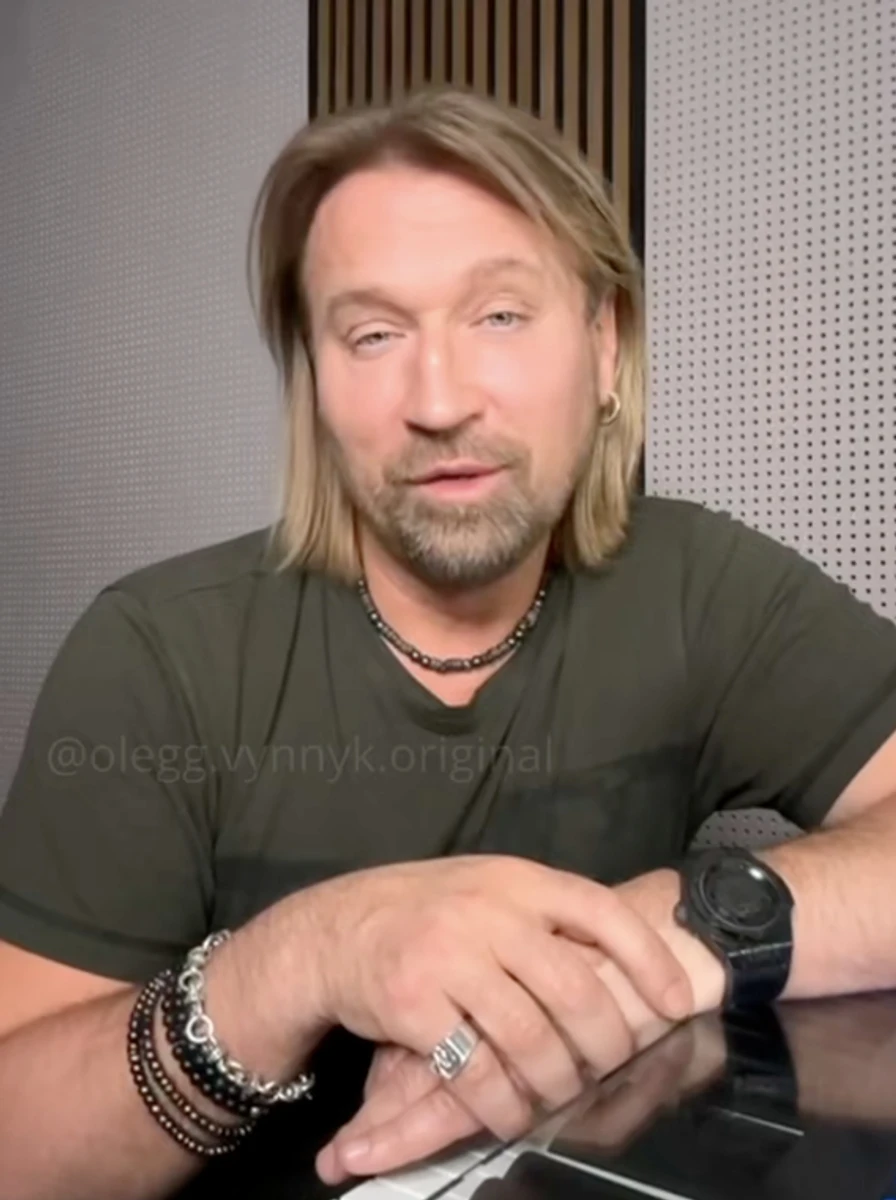 Олег Винник згадав свого сина та відповів на чутки про свій виїзд