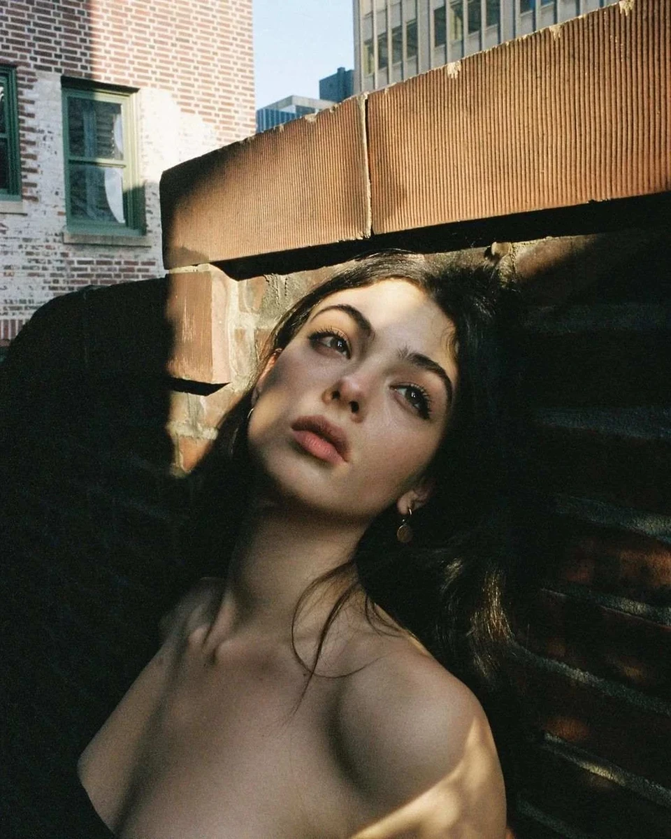 Дева Кассель дочка Моніки Белуччі