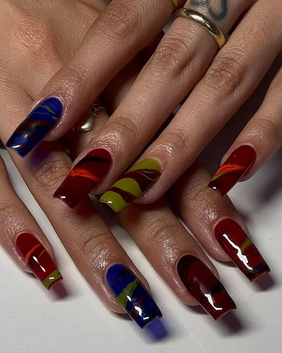 Незвичний дизайн манікюру