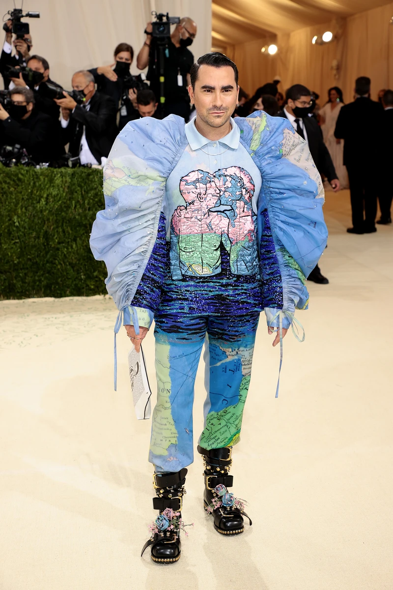 Ден Леві на Met Gala 2015