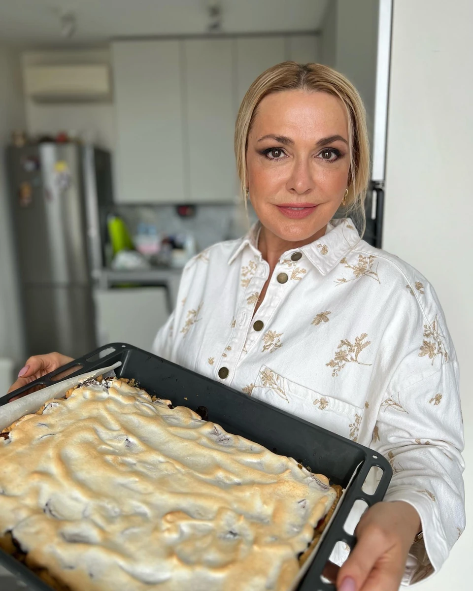 Ольга Сумська поділилася рецептом пирога