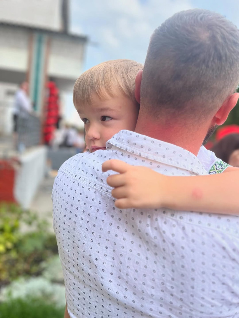 Чоловік і син Приходько