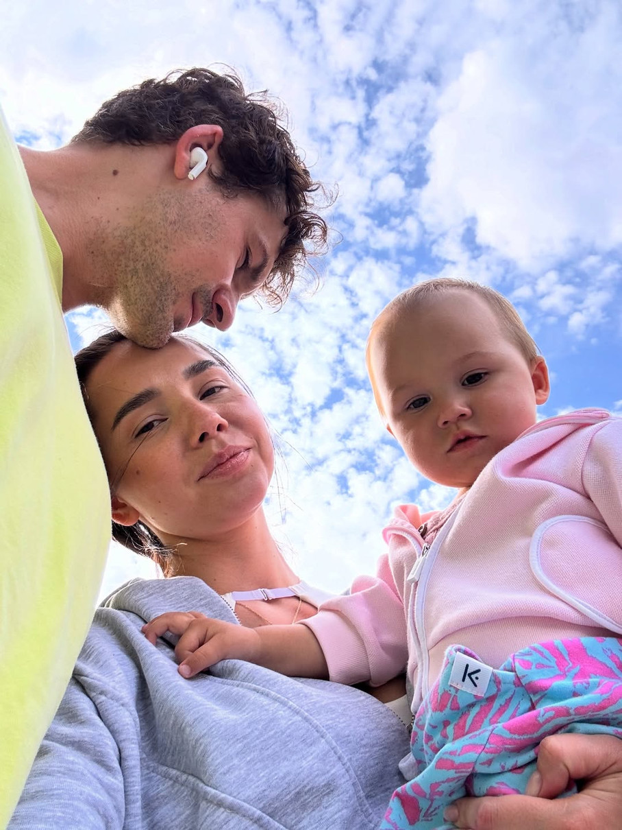 Наталія Татарінцева і Євген Кот показали миле фото з маленькою дочкою