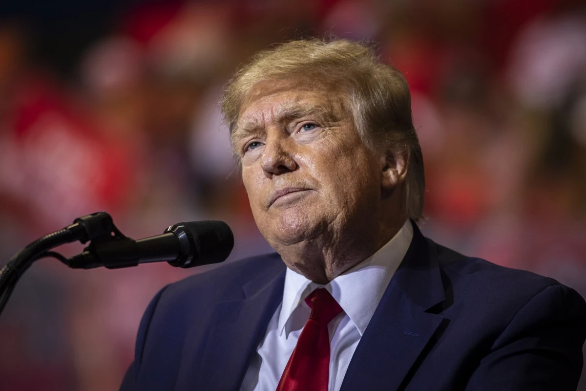 Трамп не з тих чоловіків, які приймають власну сивину та з гордістю переходять у категорію срібний лис