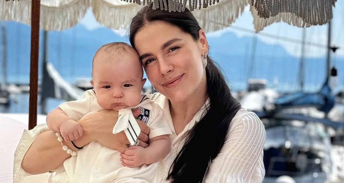 Іванна Онуфрійчук з сином Адамом