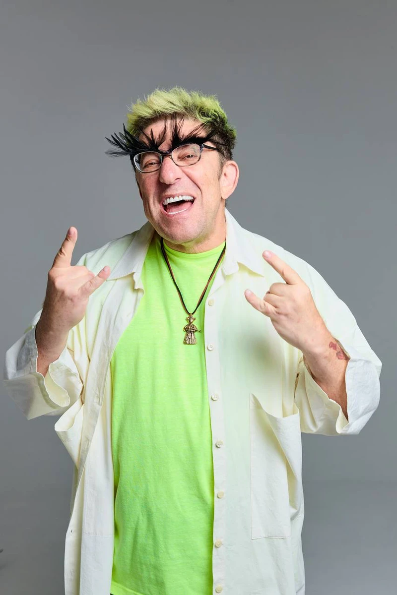 Незабаром Гарік відремонтує руку і знов зможе так фотографуватися (та робити блискучі форхенди і бекхенди)