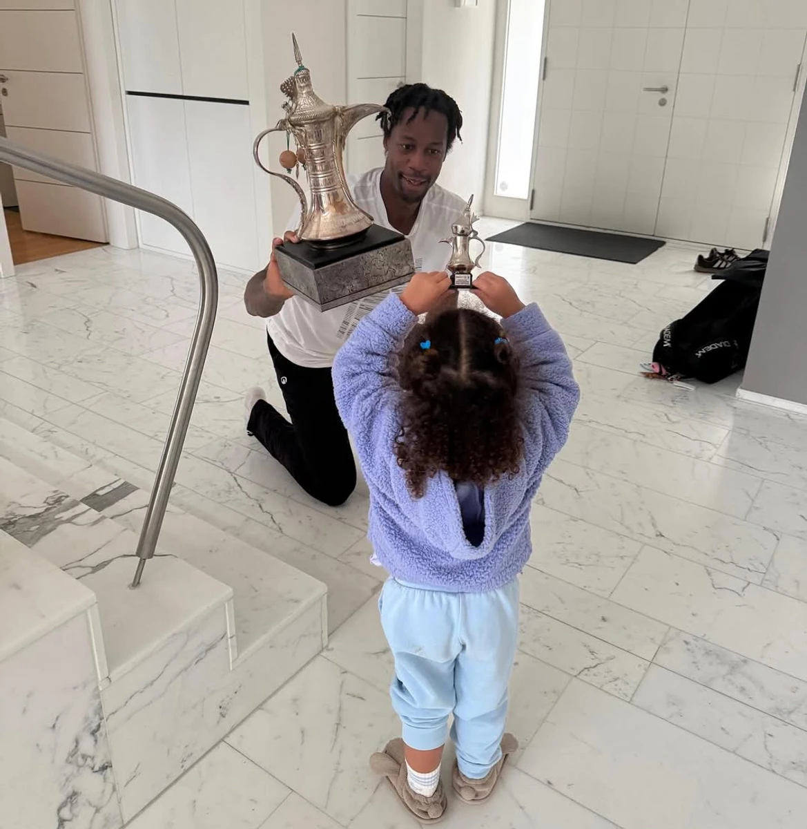 Чоловік Світоліної показав сімейні розваги з дочкою на її 3-річчя