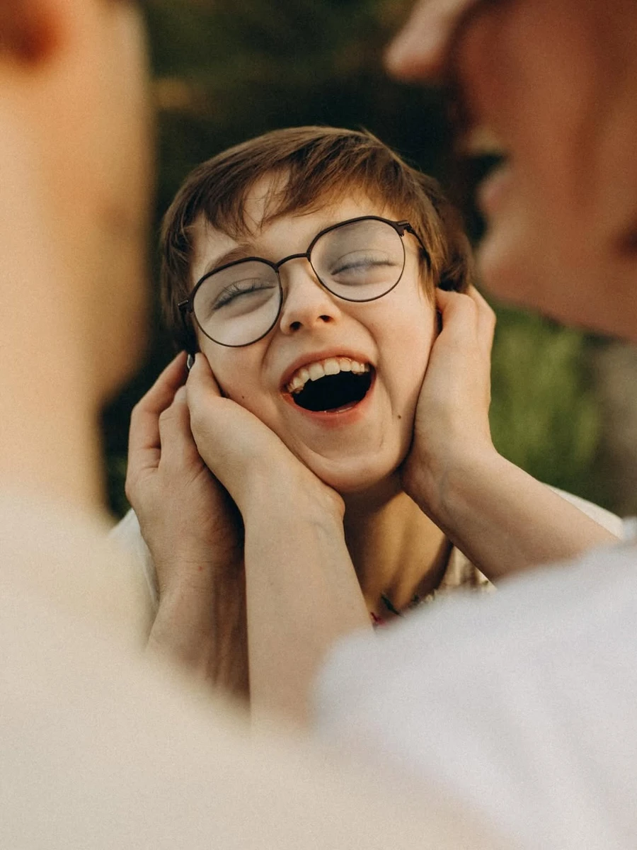 Син Олі Цибульської Нестор