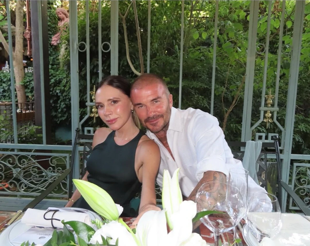 Вікторія Бекхем показалася в обіймах Девіда на милому фото