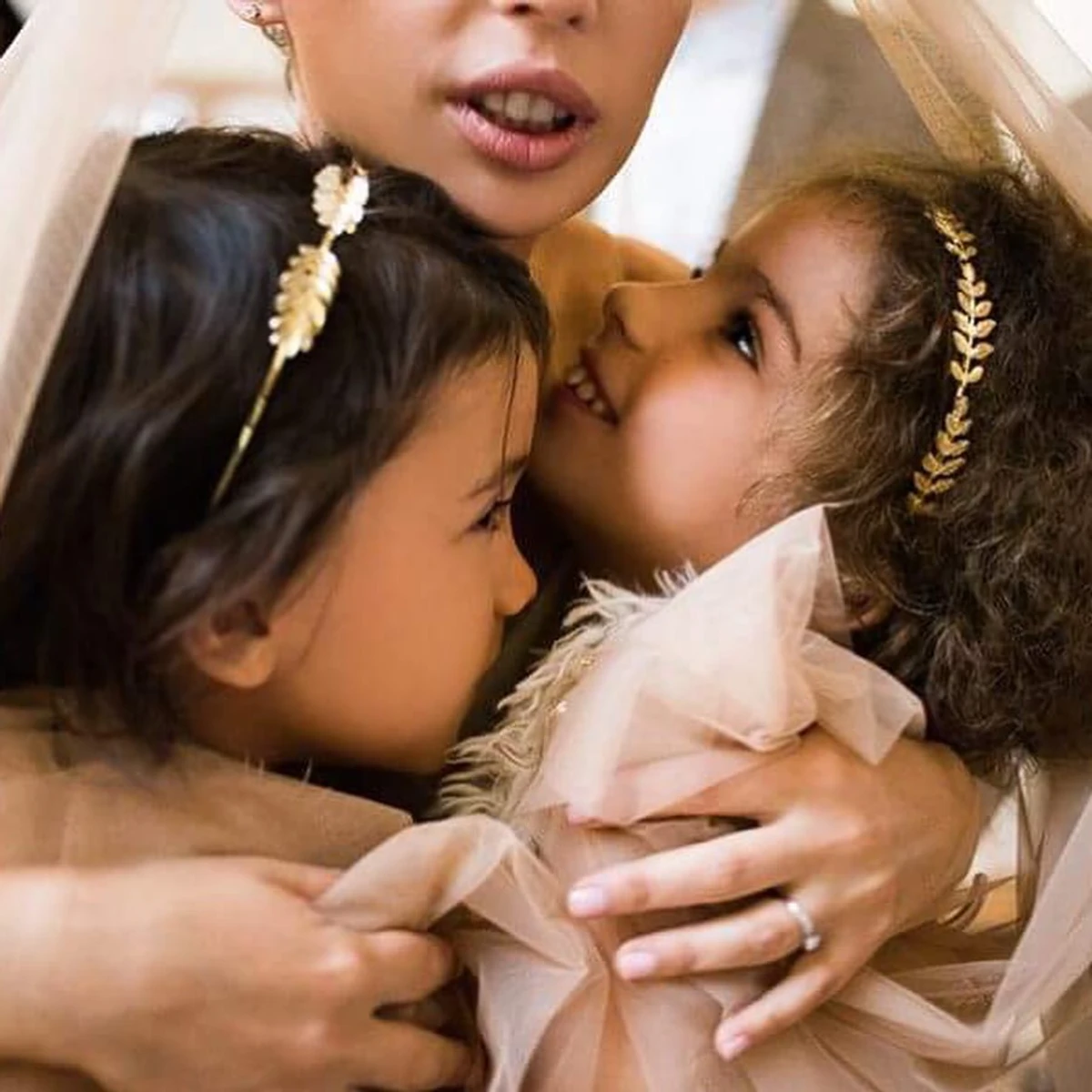 Ірена Карпа замилувала фото з дочками на річницю шлюбу