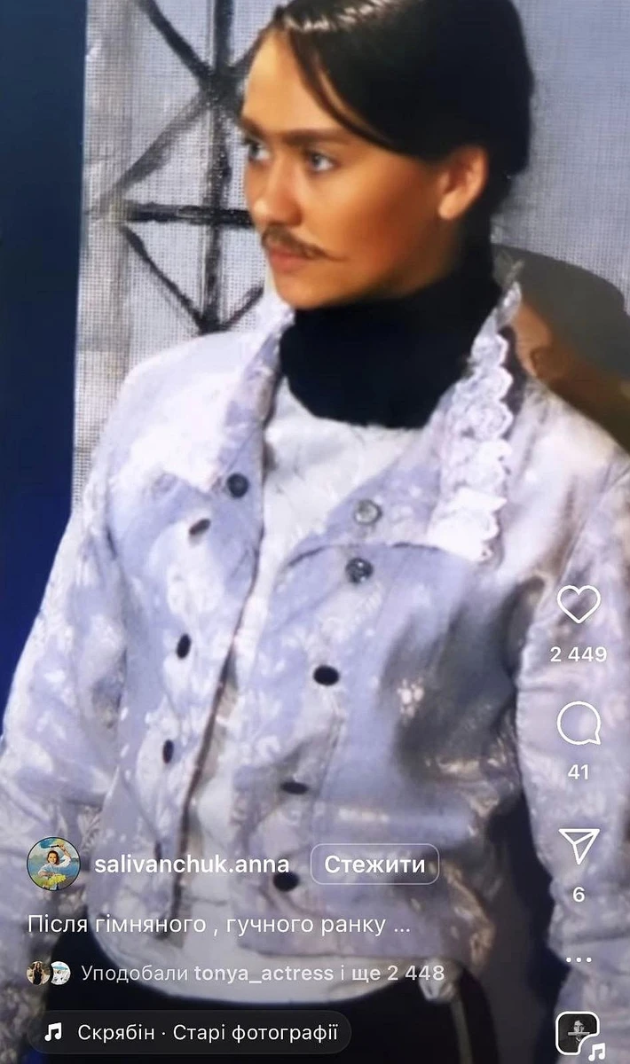 Ось цей вусань - Аня. Підписники помітили, що старший син акторки Гліб росте дуже схожим на неї