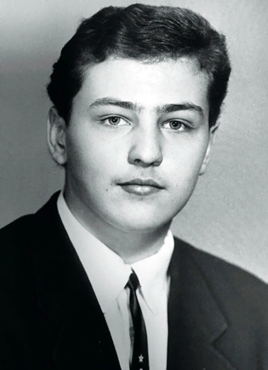 Вʼячеслав Довженко в юності