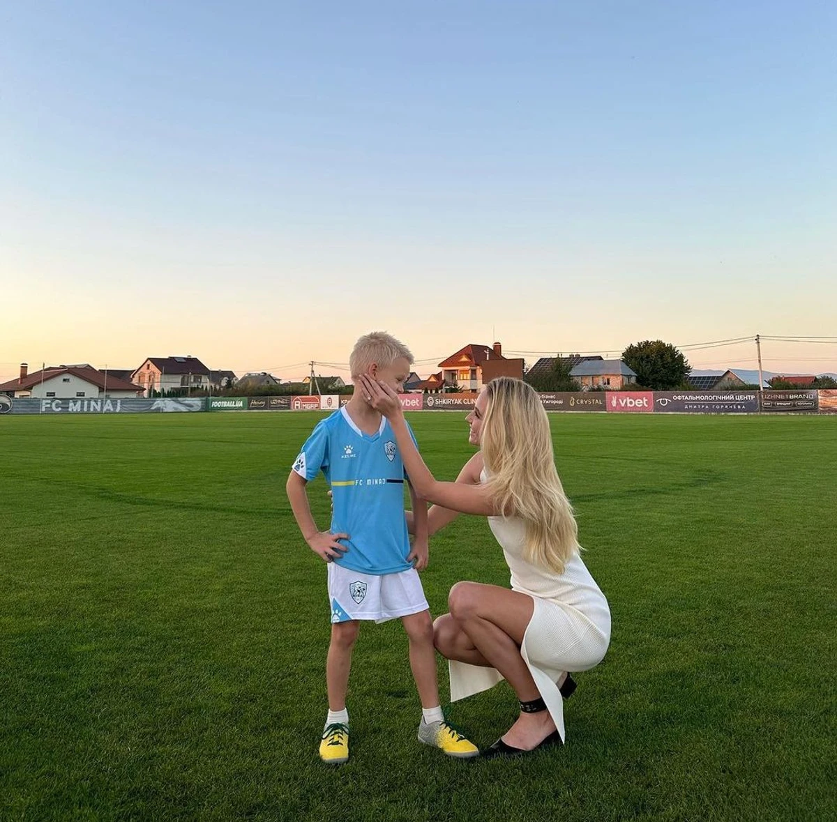 Мій маленький краш. Або вже немаленький, - підписала фото з сином Алла 