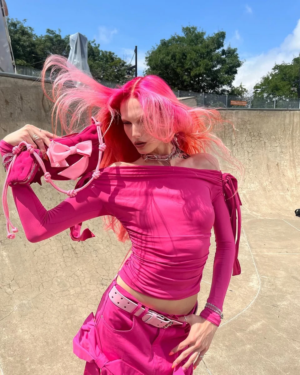 Алекс Консані