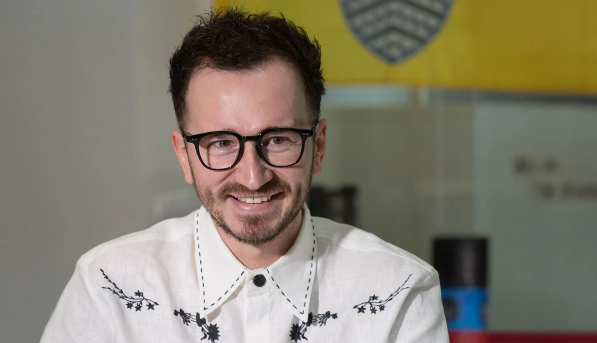 Схоже, наступною покупкою Андрія стане помаранчевий айфон