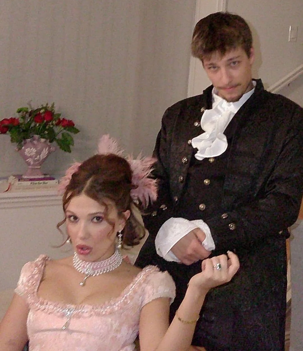 Міллі Боббі Браун з чоловіком пишно відгуляла своє 22-річчя