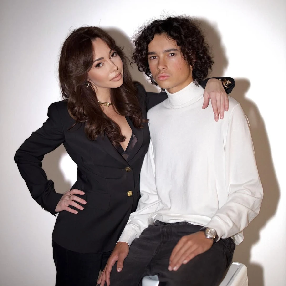 Катерина Кухар показала дорослого сина в ефектній фотосесії