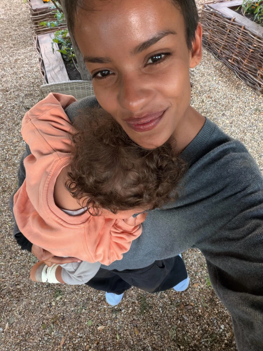 Нара Баптіста з сином від Касселя