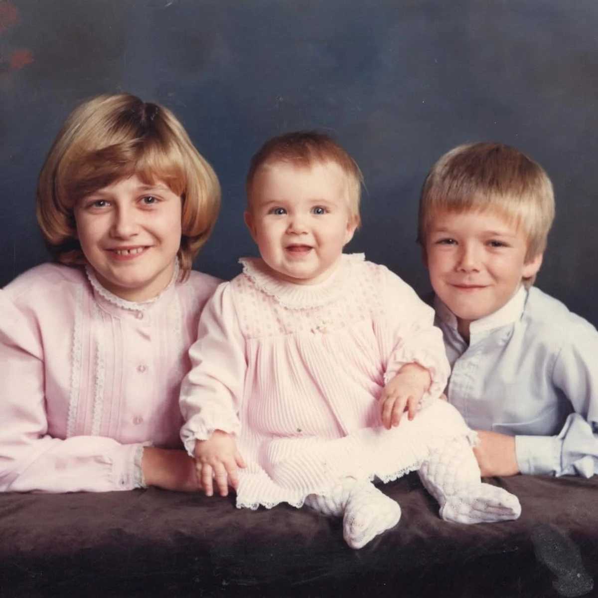 Девід Бекхем і його сестри