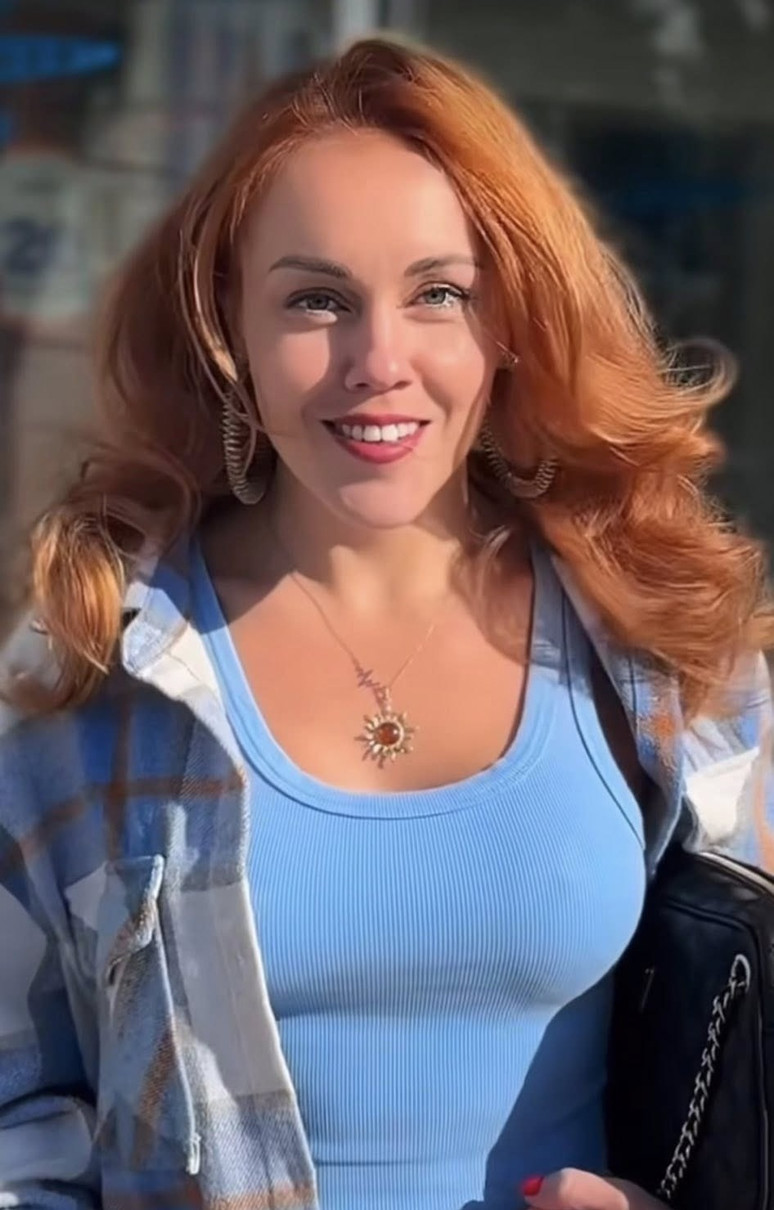 Співачка Олена Тополя