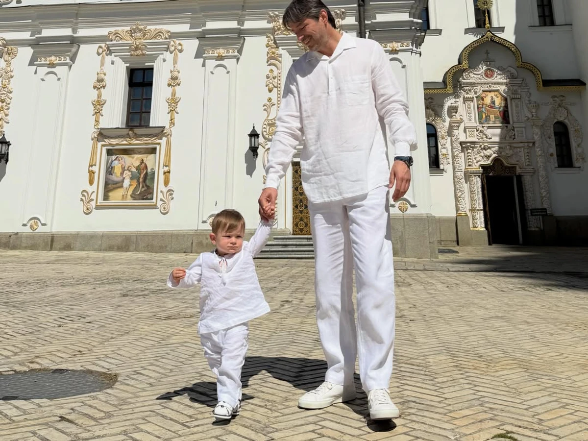 Сергій Притула замилував фото з сином під час хрещення